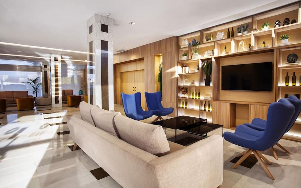 Lounge Photo