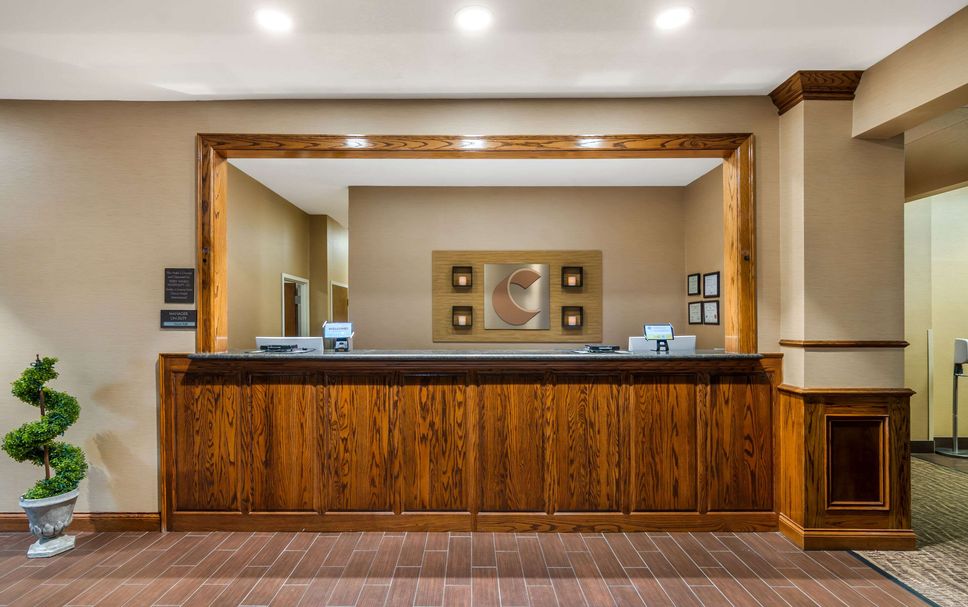 Front desk Photo