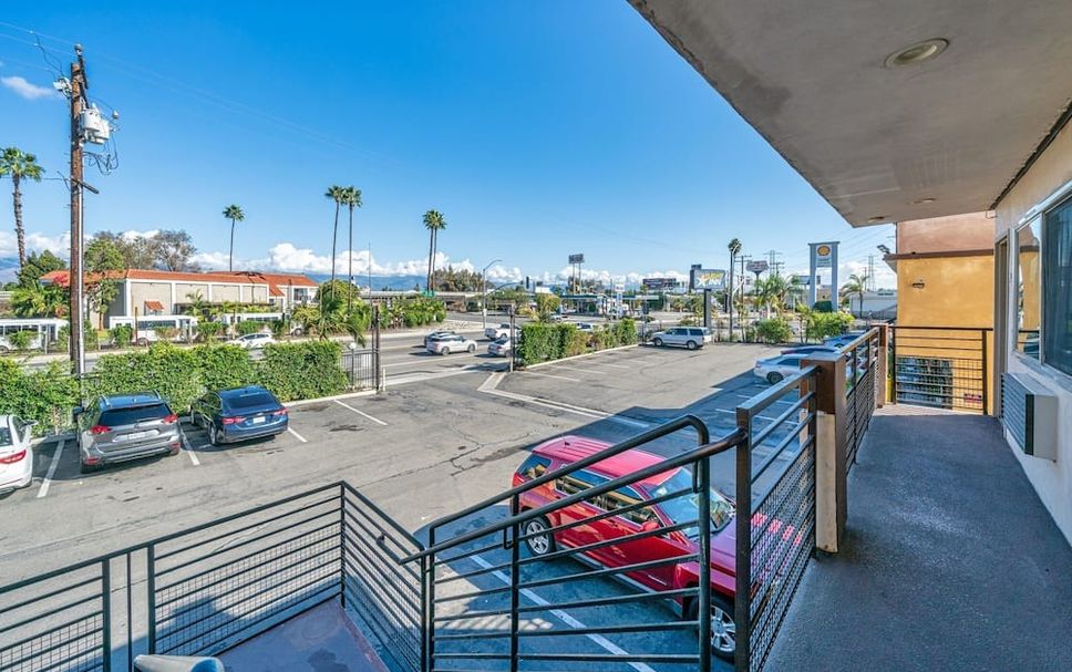 Balcony Photo