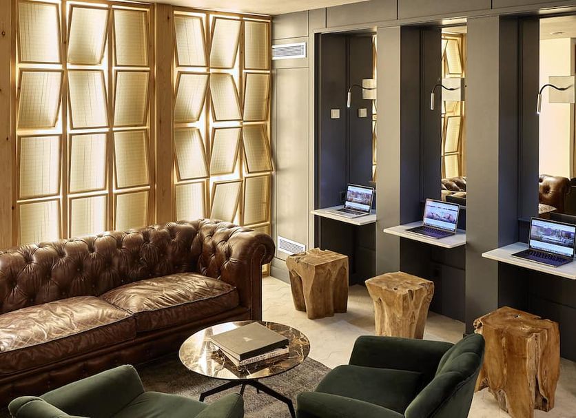 Lounge Photo