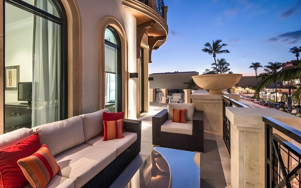 Balcony Photo