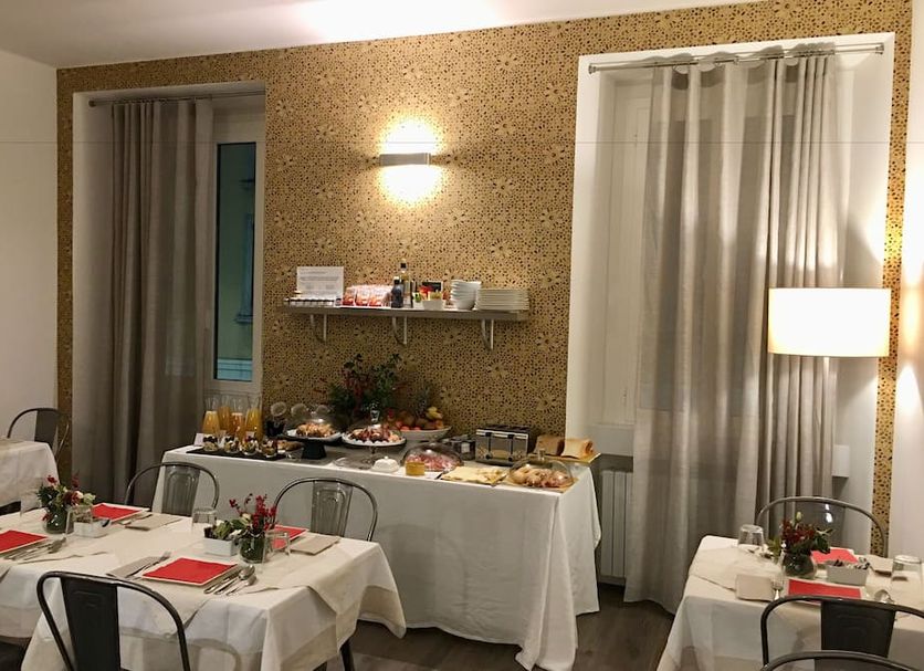 Restaurant Photo