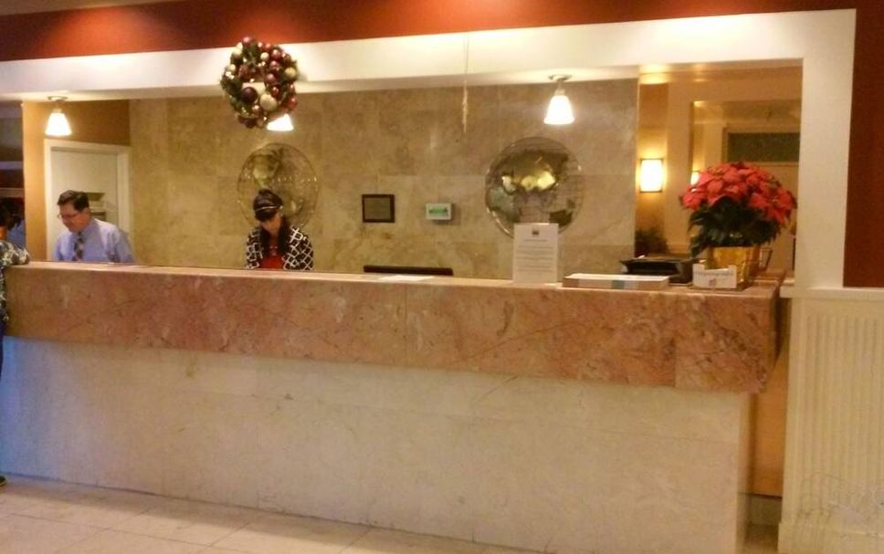 Front desk Photo