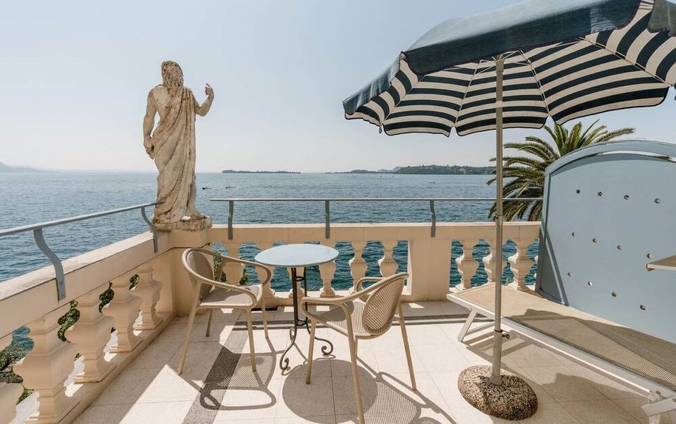 Balcony Photo