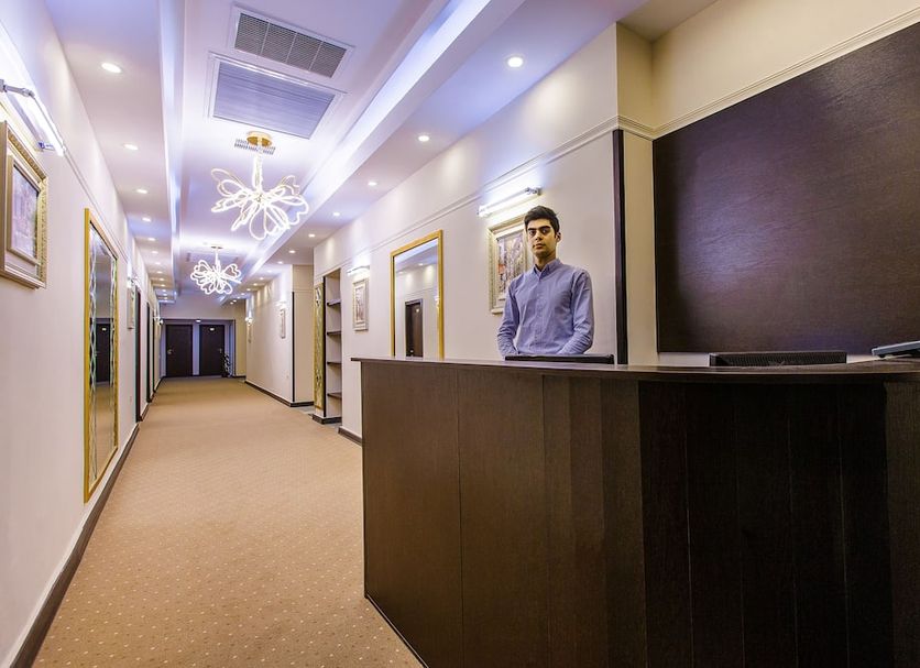 Front desk Photo