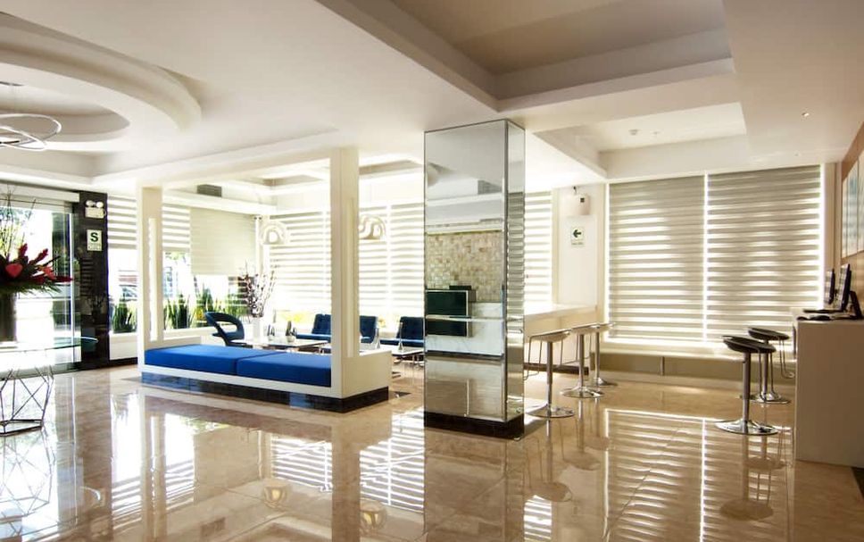 Hotel Entrance Photo