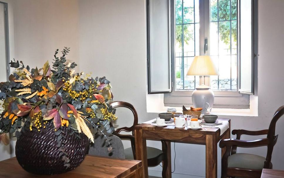 Dining room Photo
