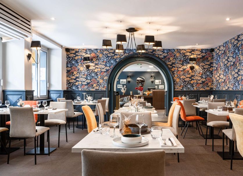 Restaurant Photo