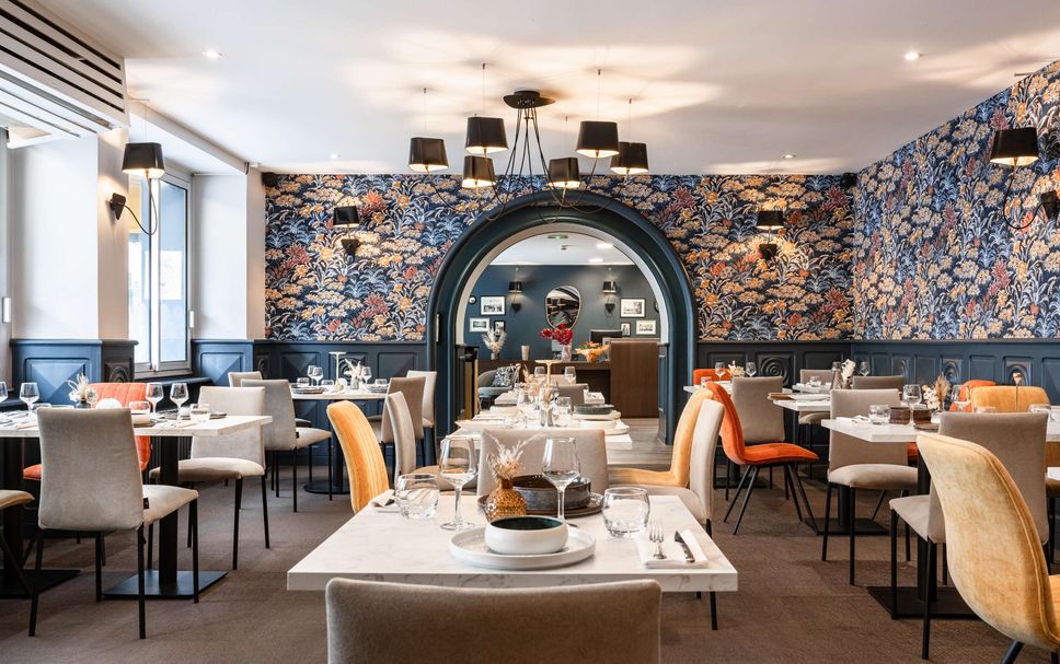 Restaurant Photo