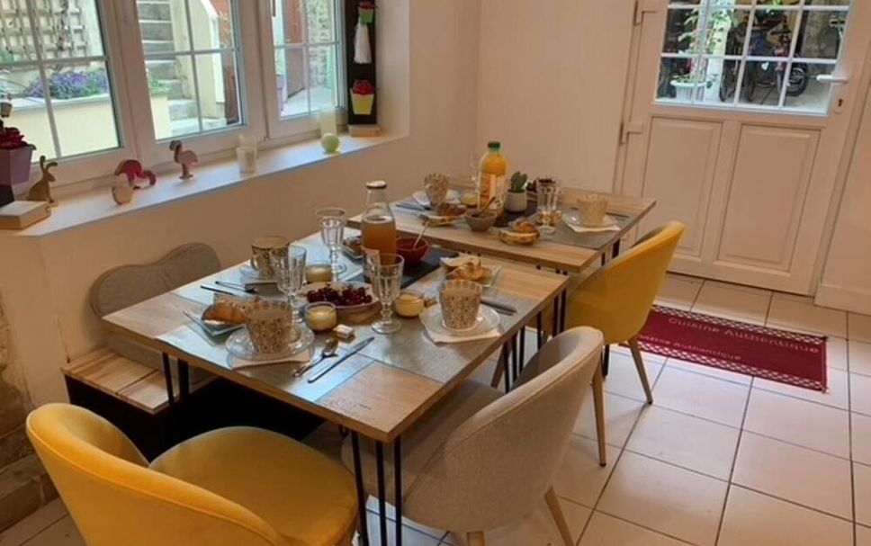 Dining room Photo
