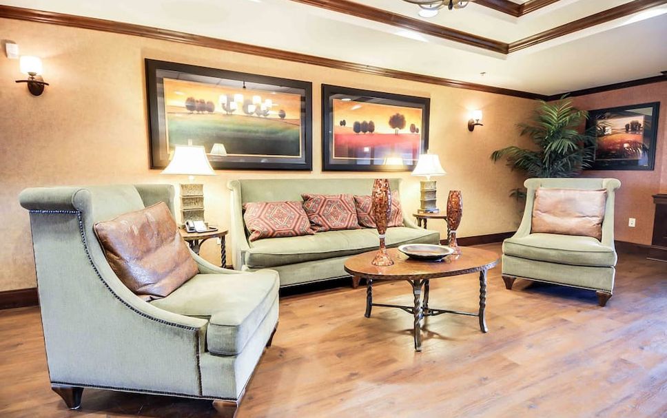Lounge Photo