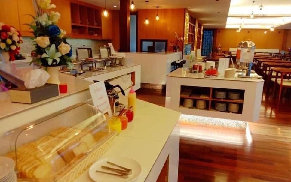 Buffet Photo