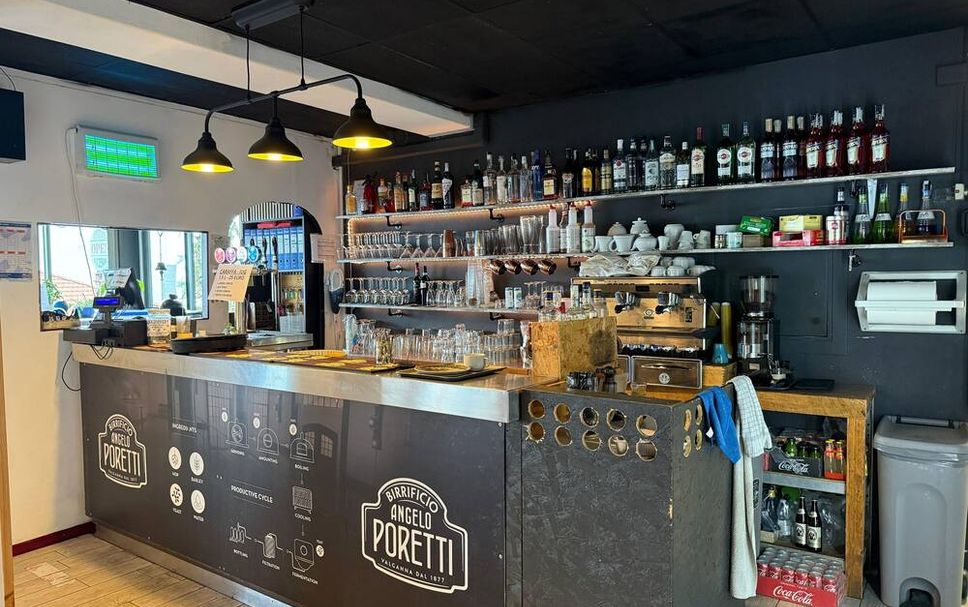 Bar Photo