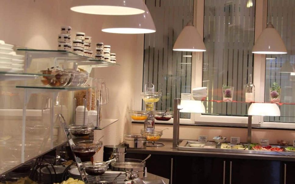 Buffet Photo
