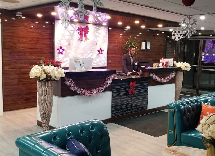 Front desk Photo