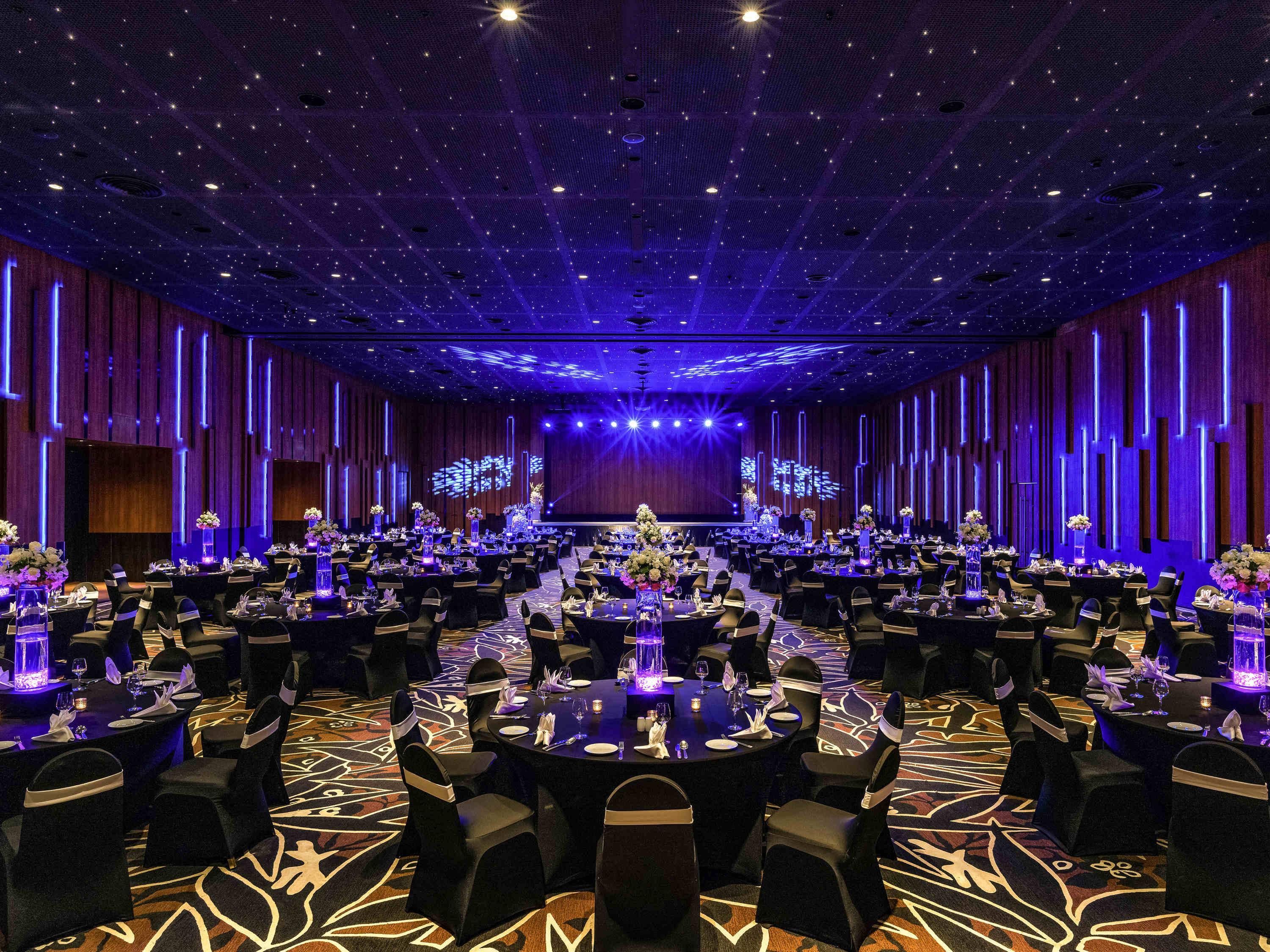 Banquet hall