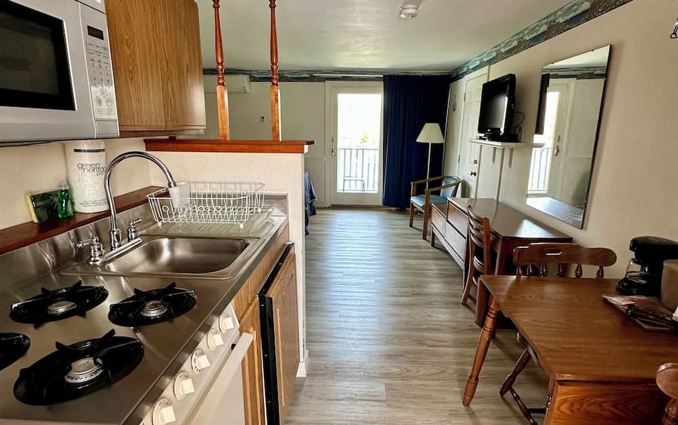 Kitchen Photo