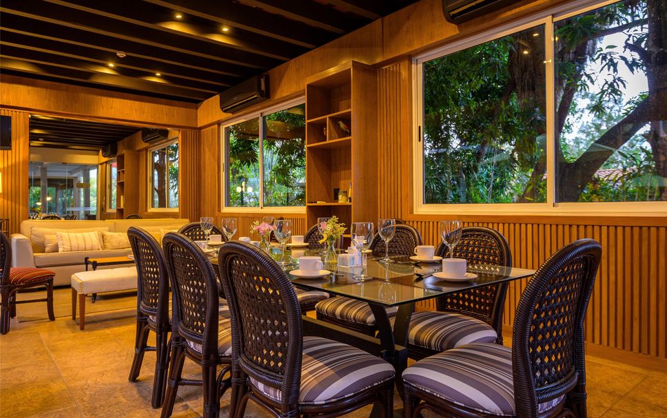 Dining room Photo