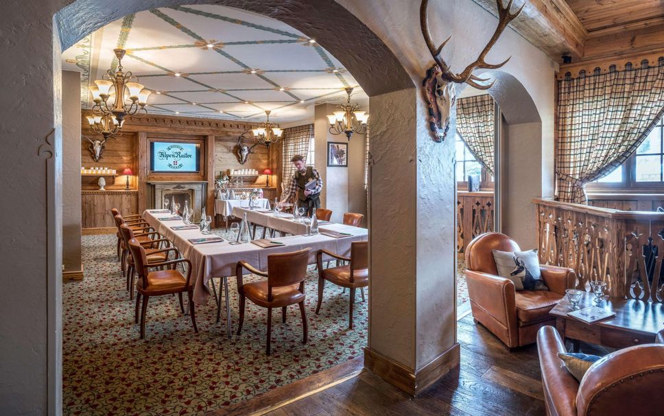 Restaurant Photo