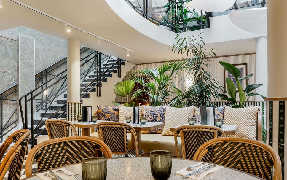 Dining room Photo