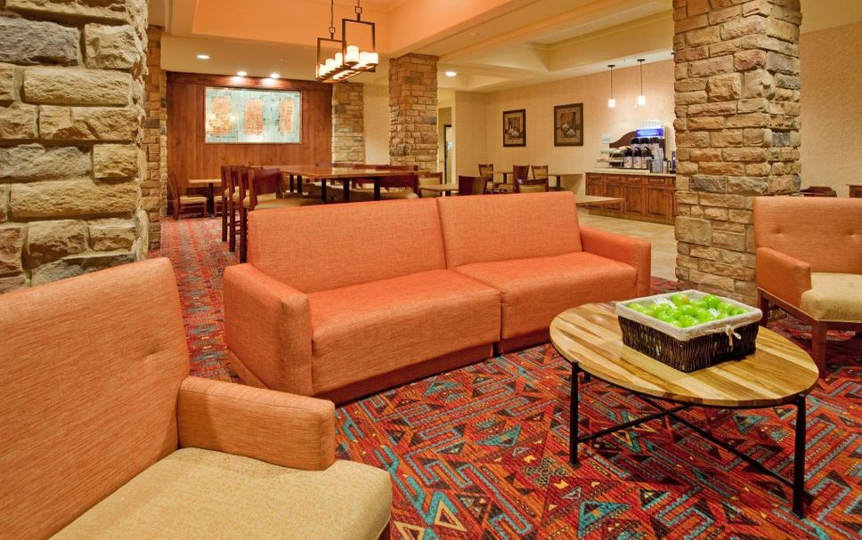 Lounge Photo