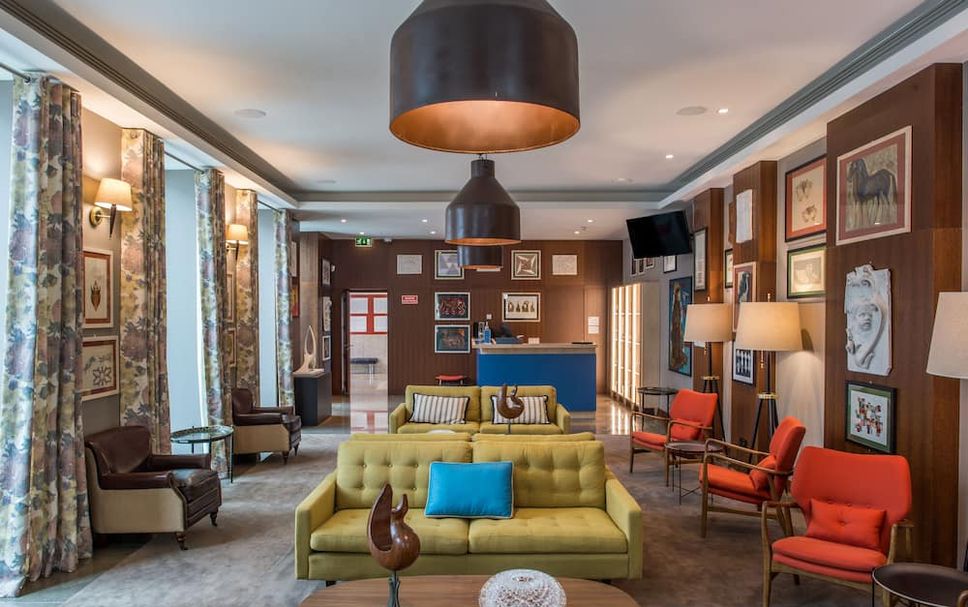 Lounge Photo