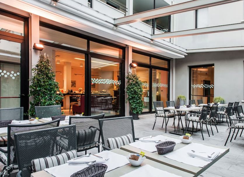 Restaurant Photo