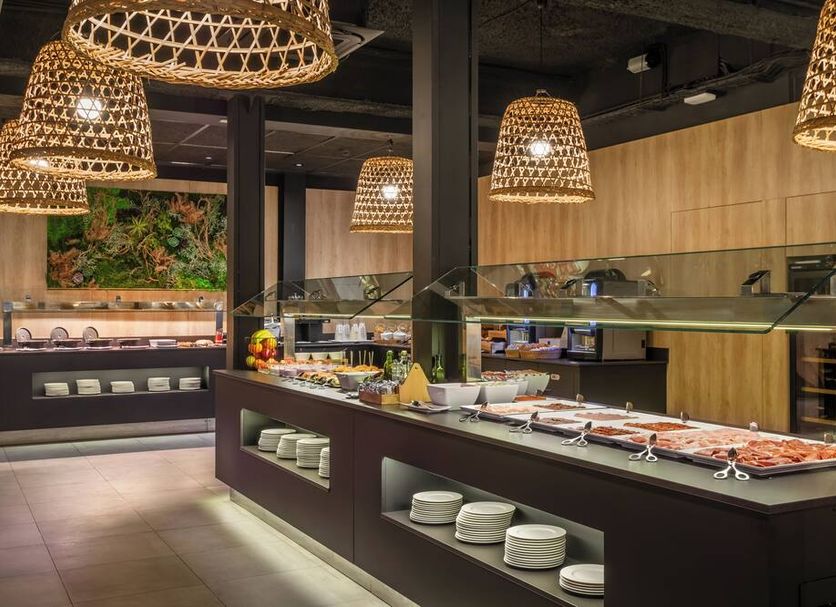 Buffet Photo