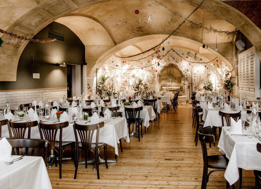 Banquet hall Photo