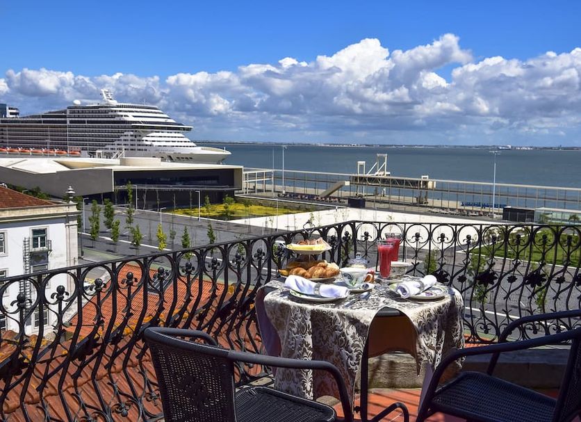 Balcony Photo