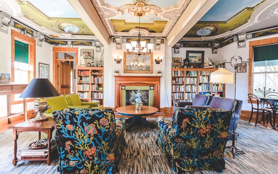 Lounge Photo