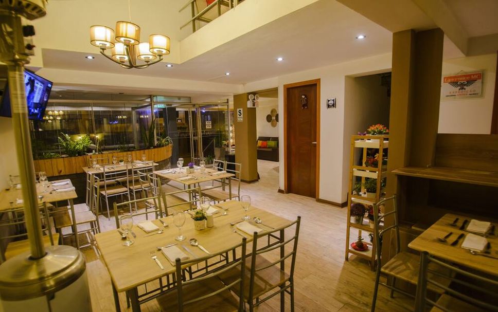 Restaurant Photo