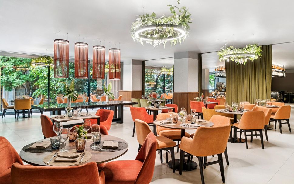 Restaurant Photo