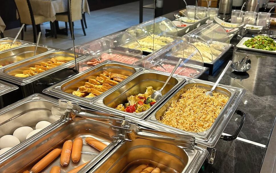 Buffet Photo
