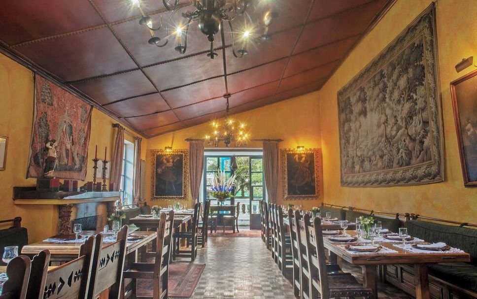 Restaurant Photo