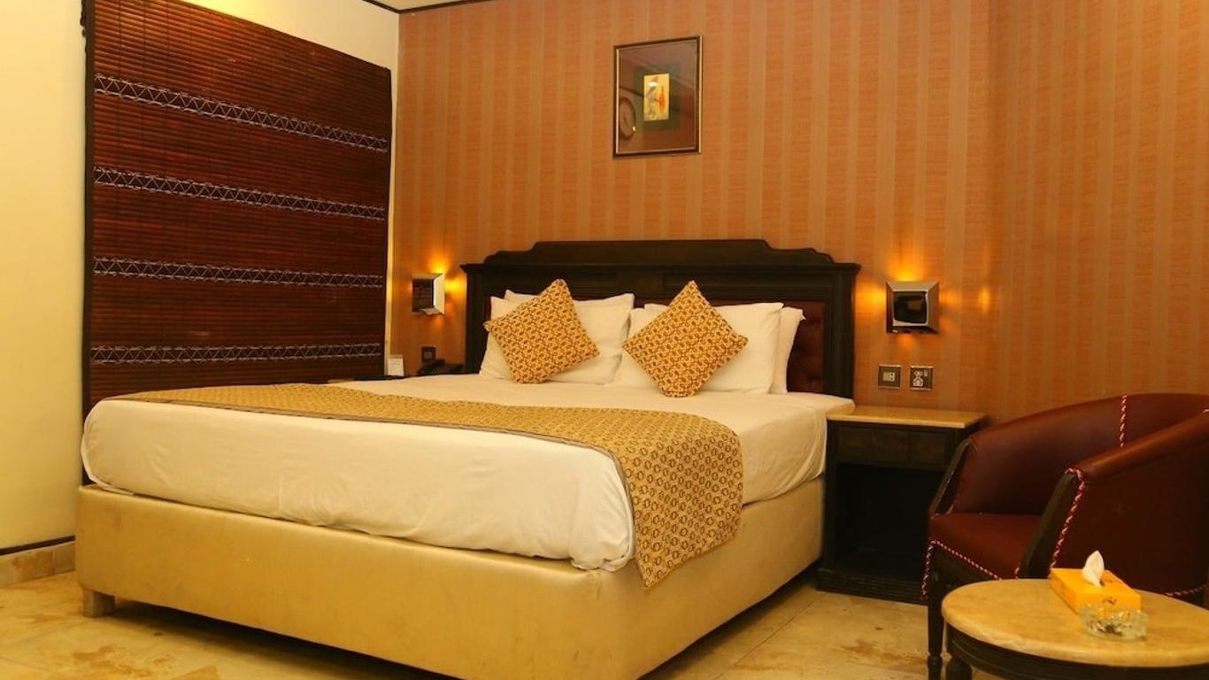 Hotel Royal Lahore