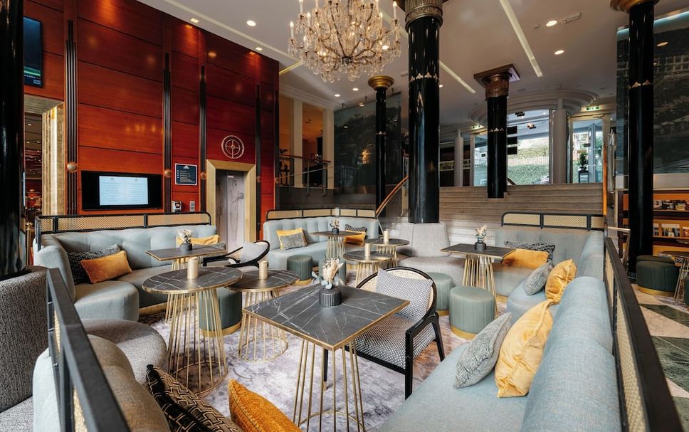 Lounge Photo