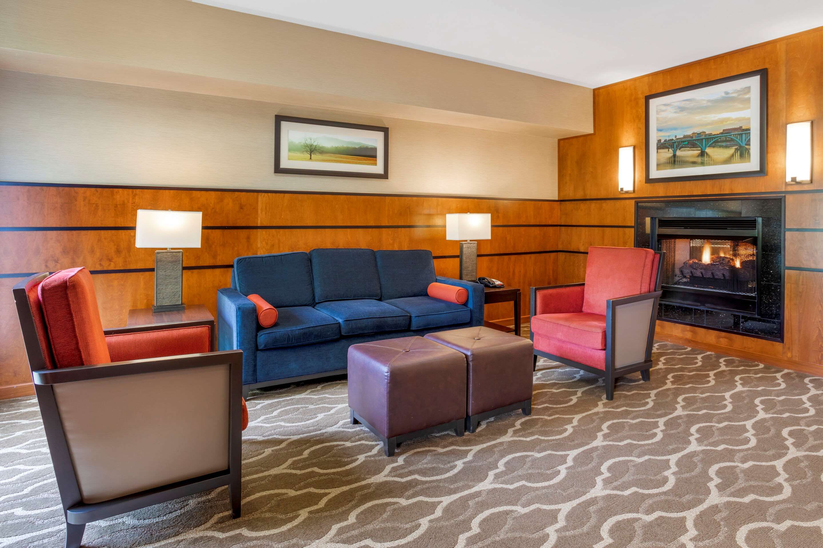 Lounge Photo