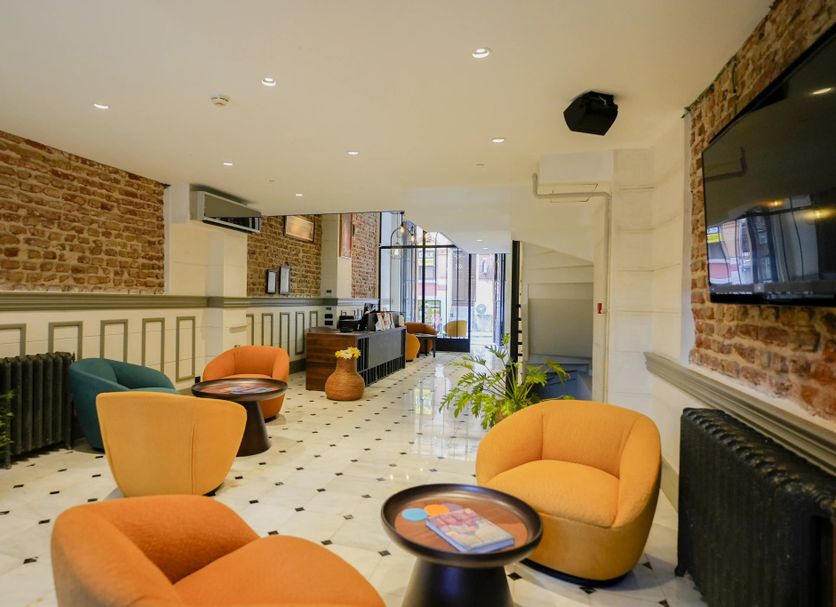 Lounge Photo
