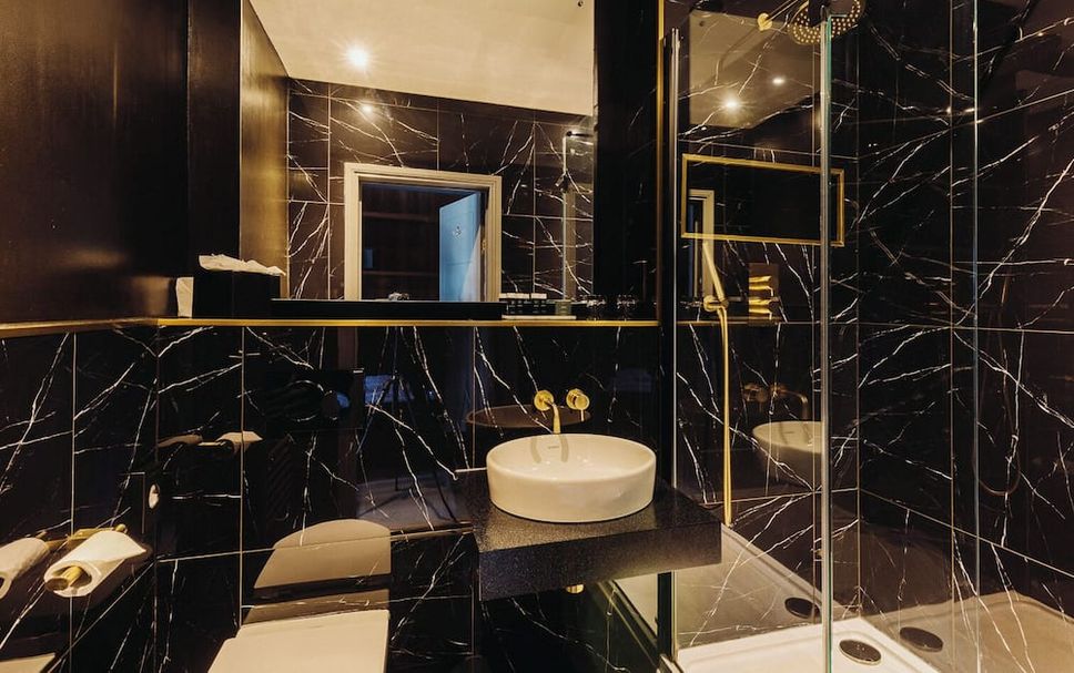 Bathroom Photo