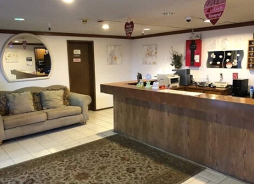 Front desk Photo