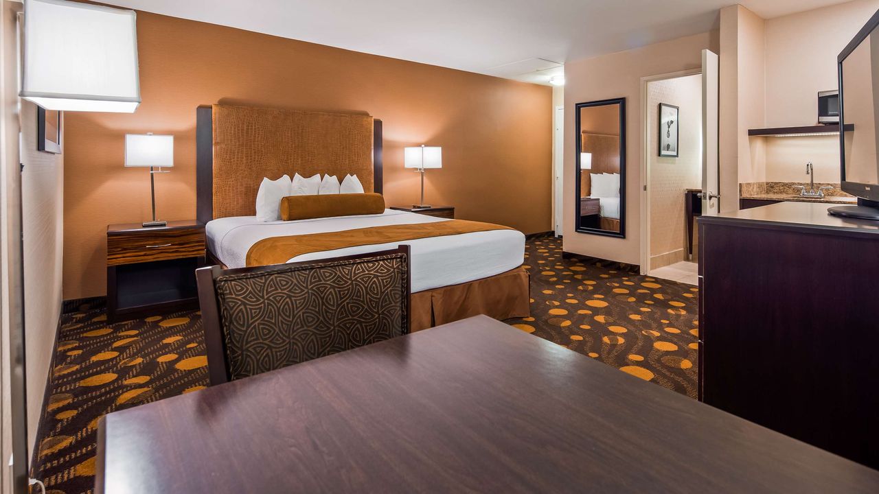 Best Western Plus Suites Hotel Coronado Island, Coronado