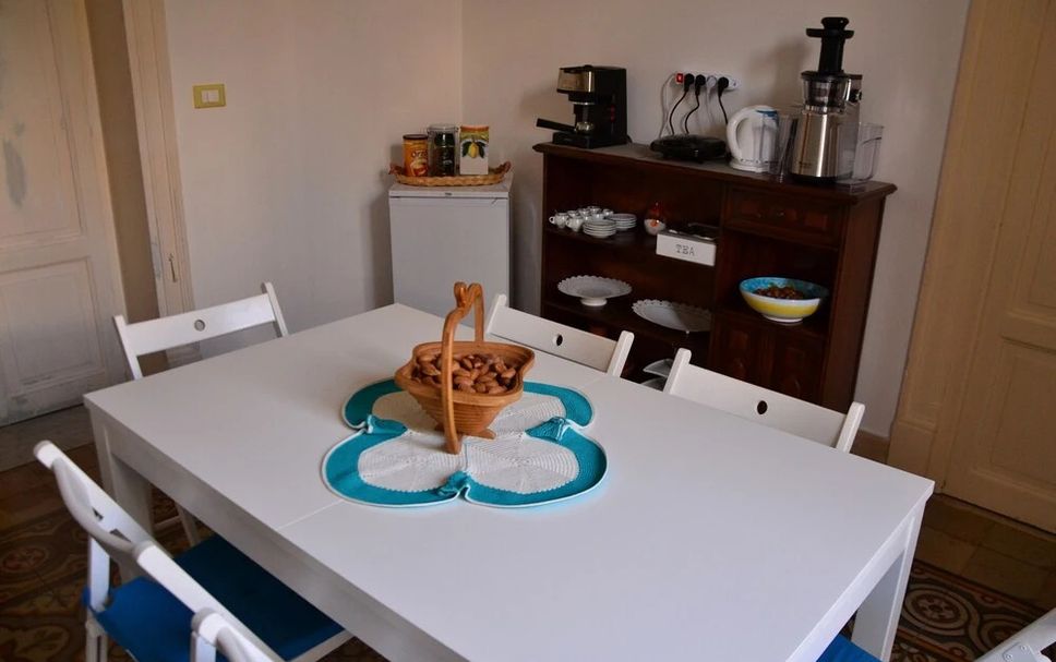 Dining room Photo