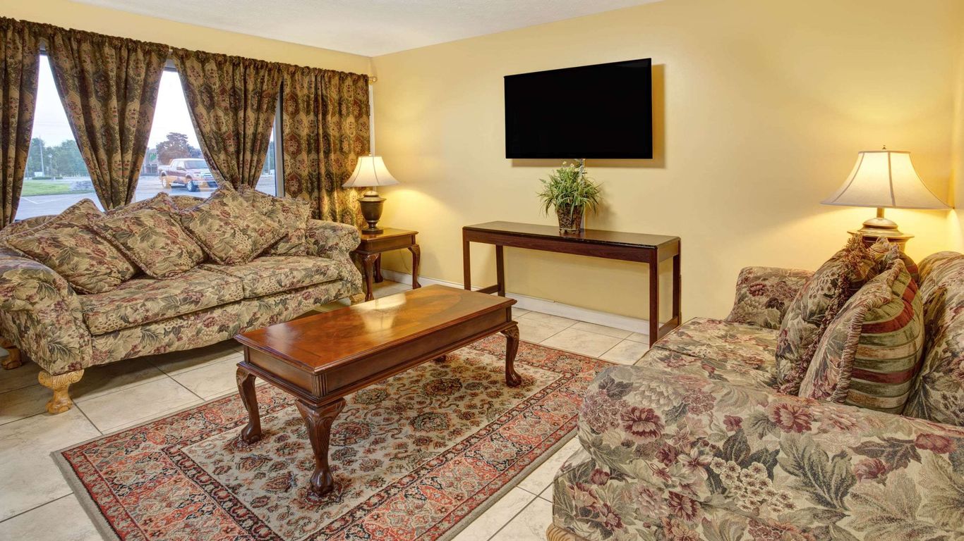 Travelodge by Wyndham Sellersburg / Louisville North, Sellersburg