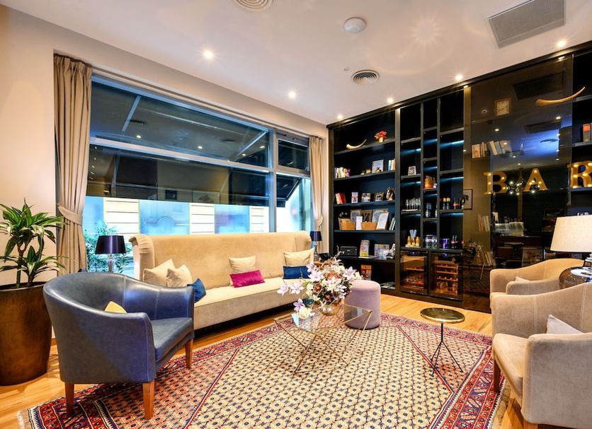 Lounge Photo