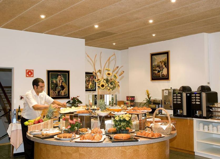 Buffet Photo