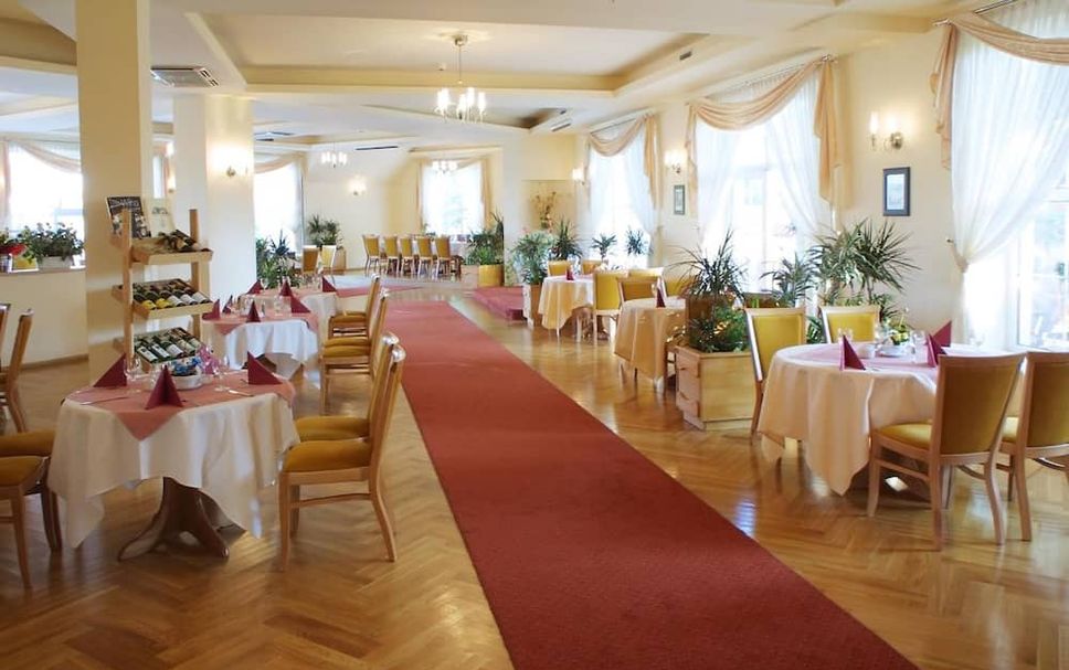 Banquet hall Photo