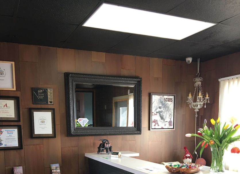 Front desk Photo