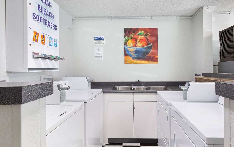 Laundry facility Photo