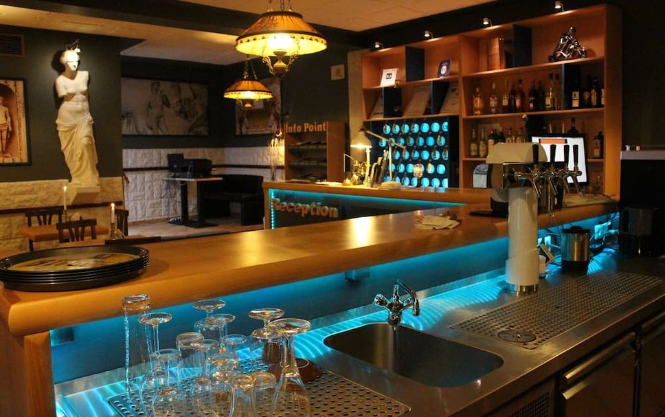 Bar Photo